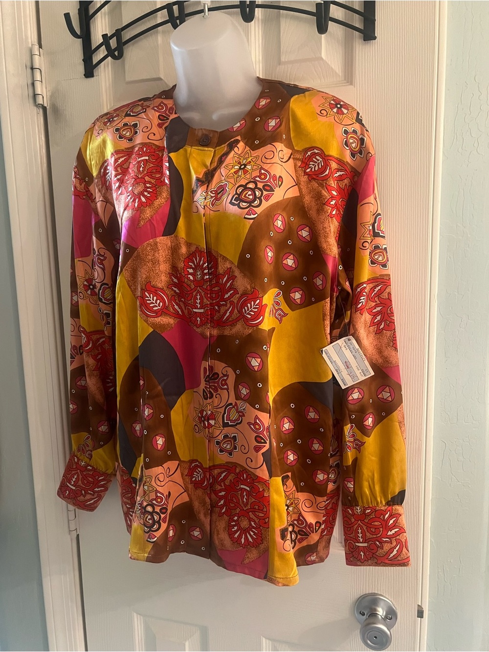 Escada silk blouse 80’s maximalist headstock EU 38 US 6 NWT